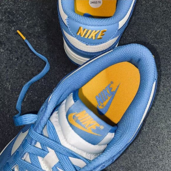 New Nike Dunk North Carolina Blue Women's Sports Shoes - Picture 4 of 5